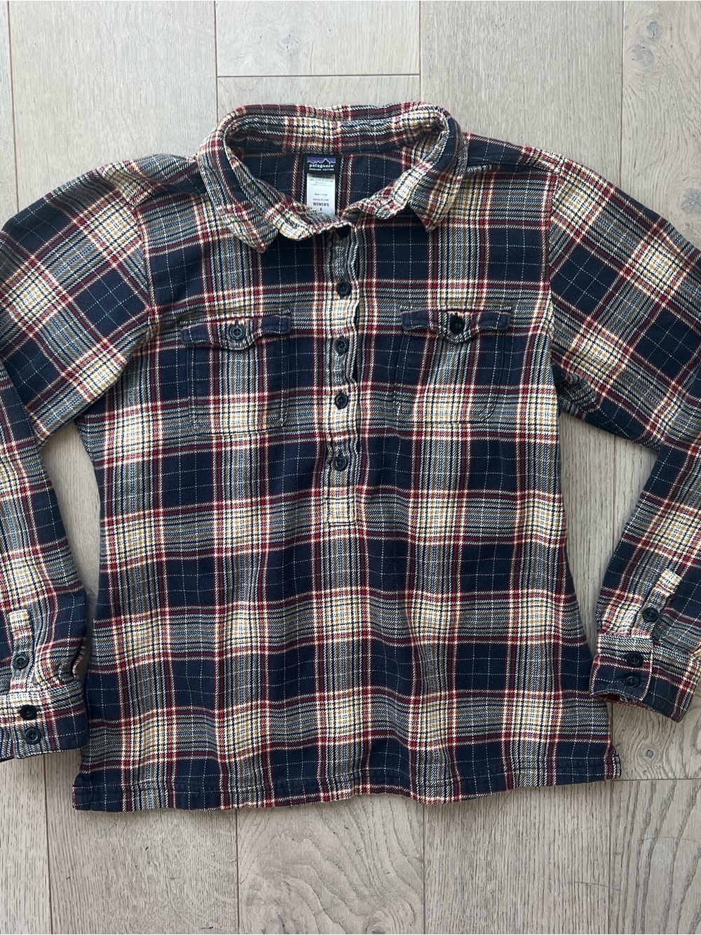 Patagonia Women’s Size 8 Roustabout Plaid Organic Cotton Flannel Shirt